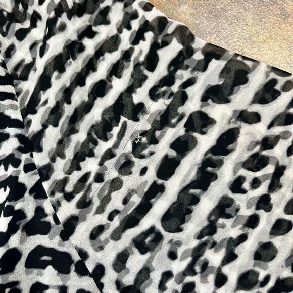 Calvin Klein Animal Print Color Block Flowy Semi-Sheer Blouse Large - Picture 7 of 11